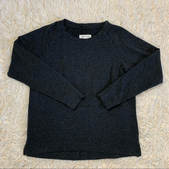 Bundle 3 pairs shorts and 2 Long Sleeve Tops - Picture 5 of 13